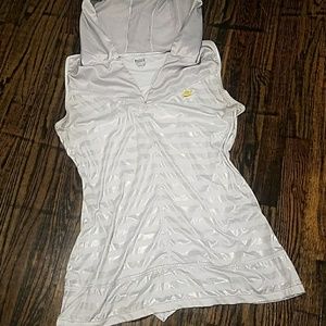 Metallic Nike sports vest!